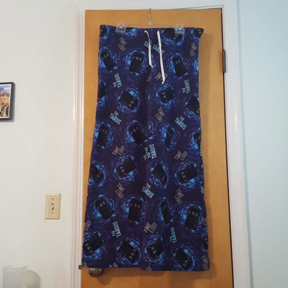 *Geek Alert* Doctor Who Fleece Pajama Pants