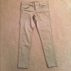 American Eagle Khaki Super Stretch Jegging 10 Reg