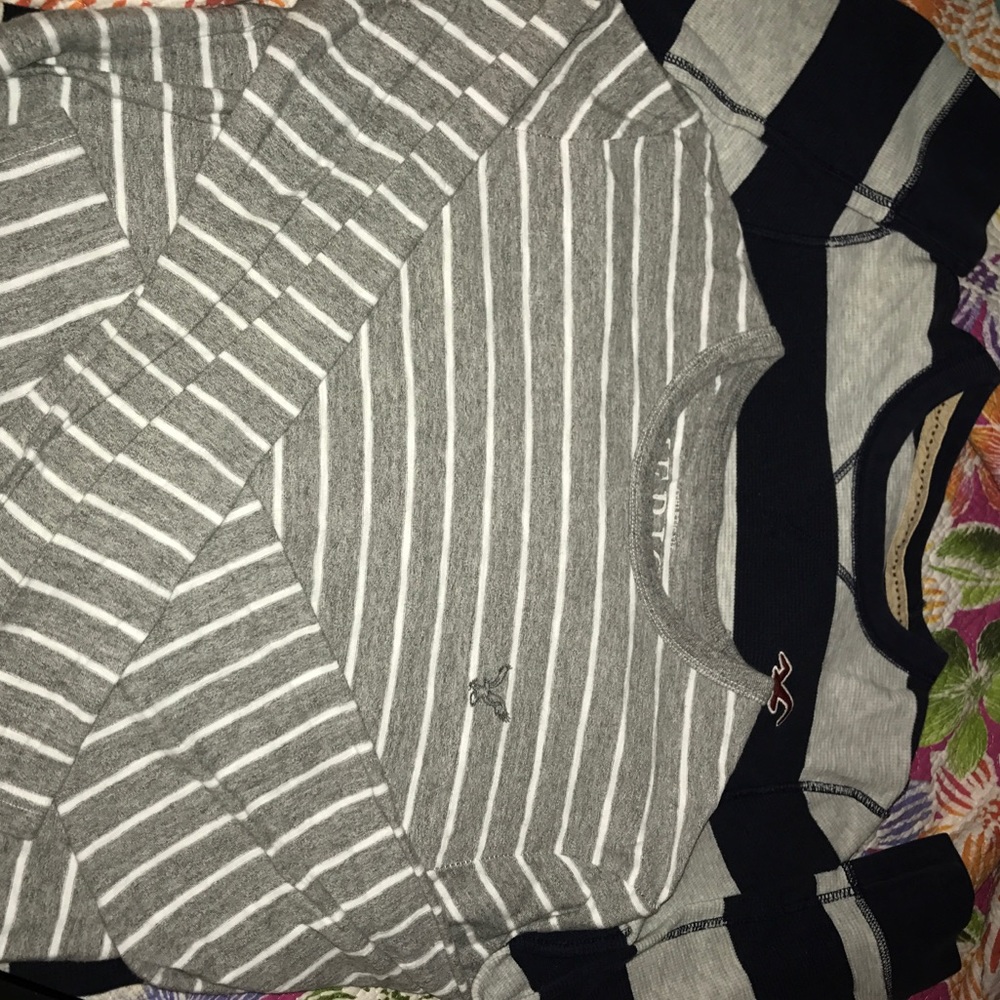 2 long sleeve tops