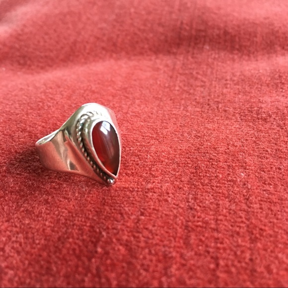 Ladies Ring - Picture 2 of 4
