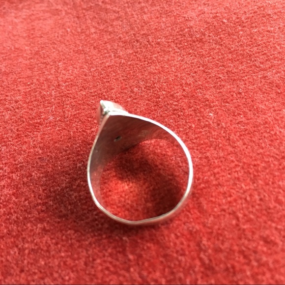 Ladies Ring - Picture 4 of 4