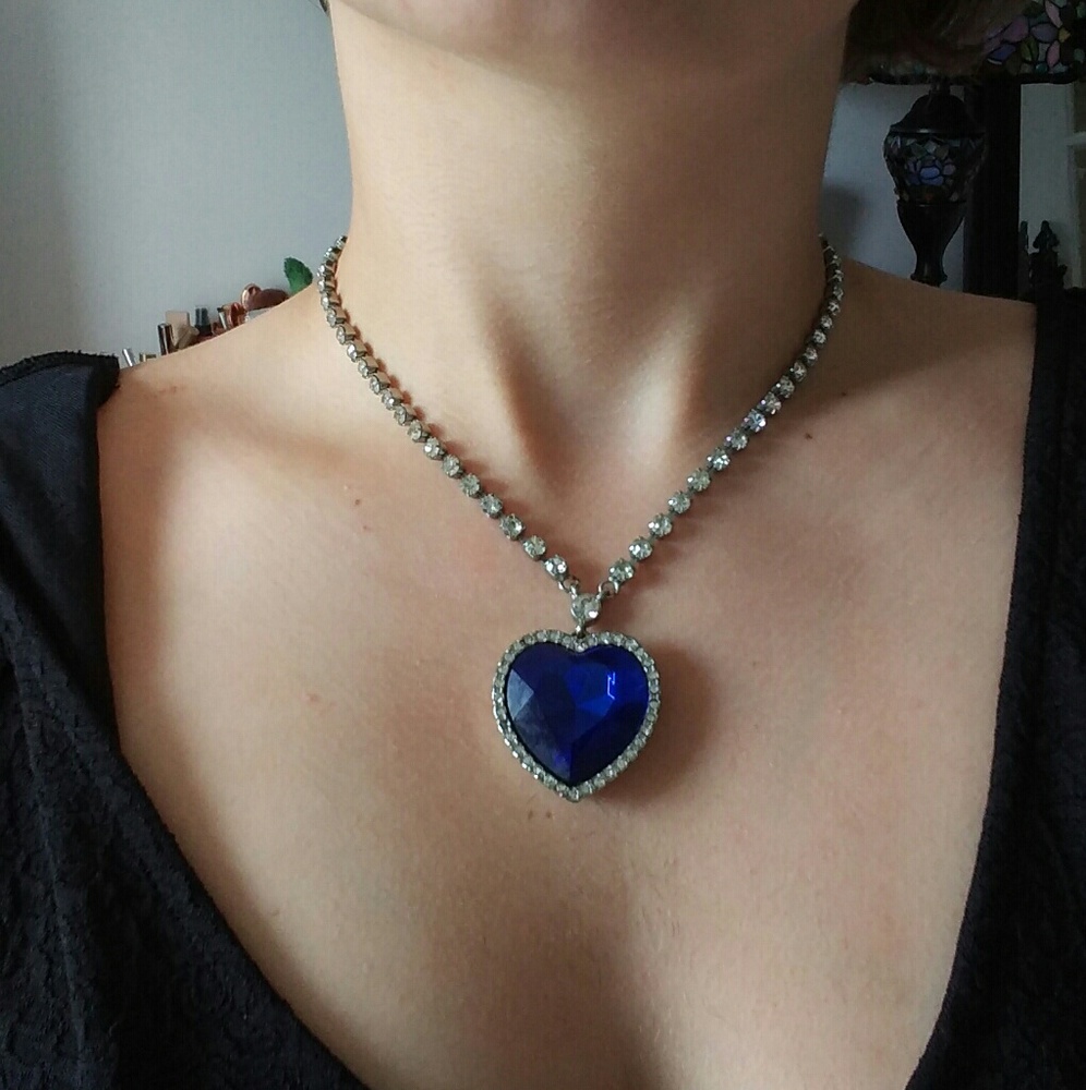 The Heart of the Ocean Necklace