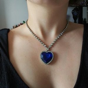 The Heart of the Ocean Necklace