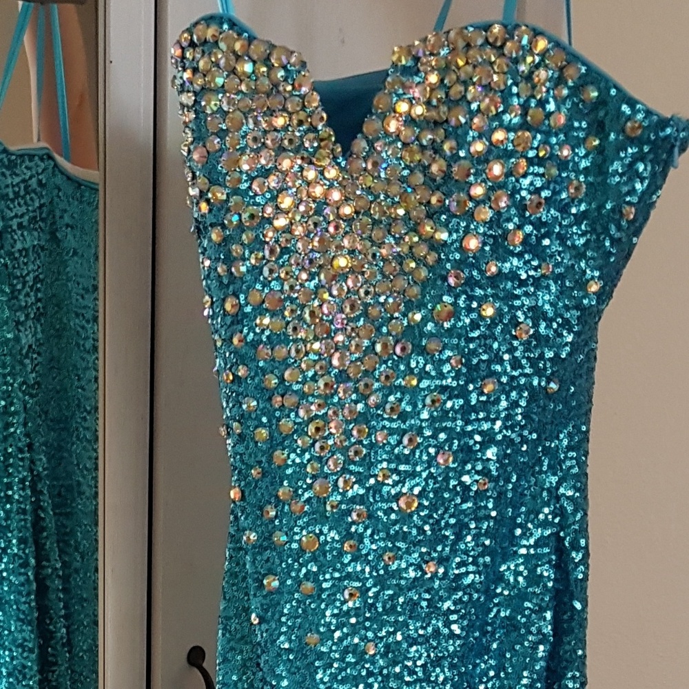 La Femme mermaid gown