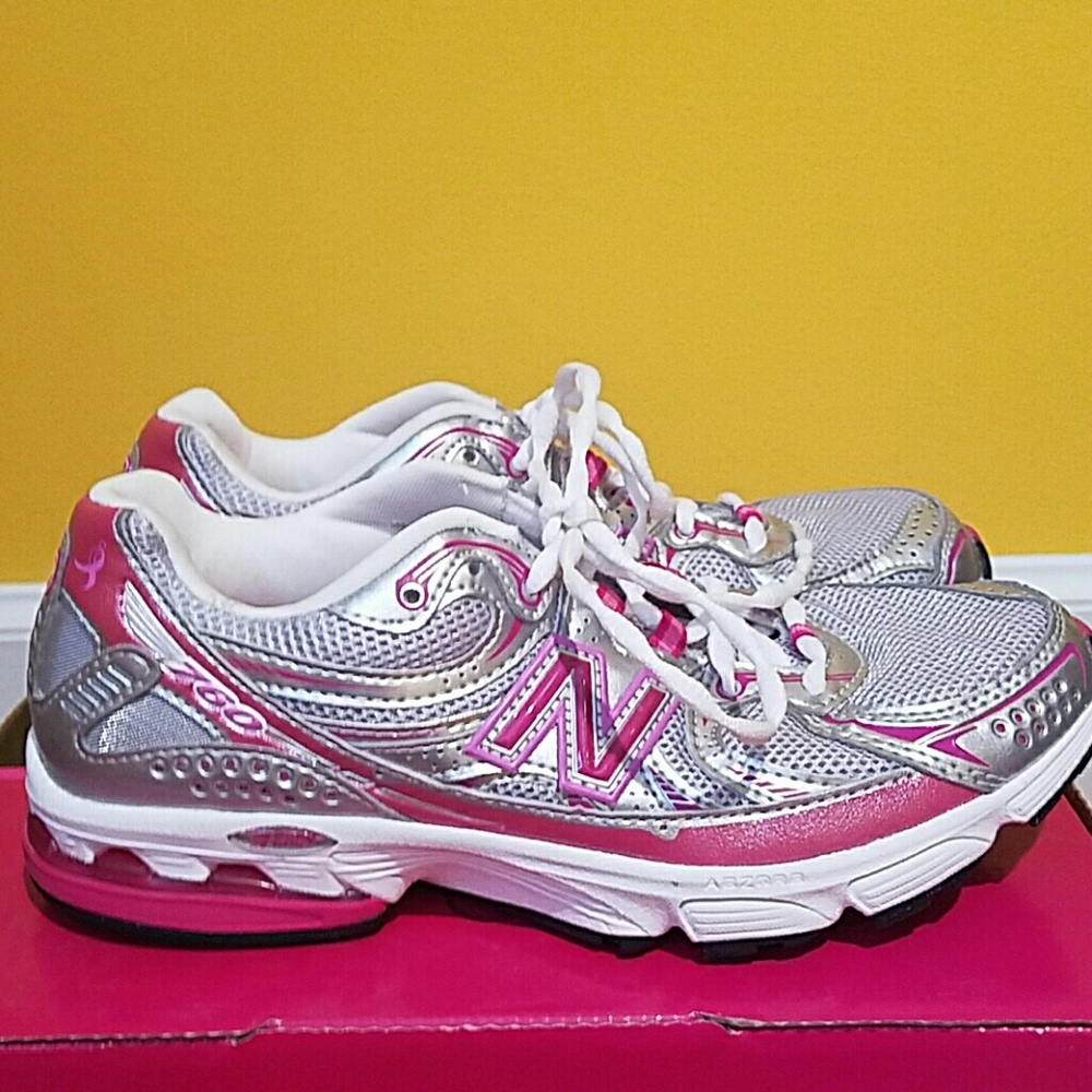 New Balance 760 like new red/pink Race 4 the Cure