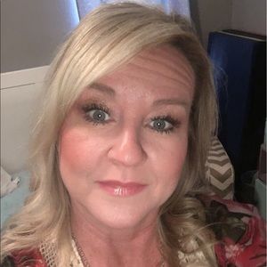 Meet your Posher, Jodi