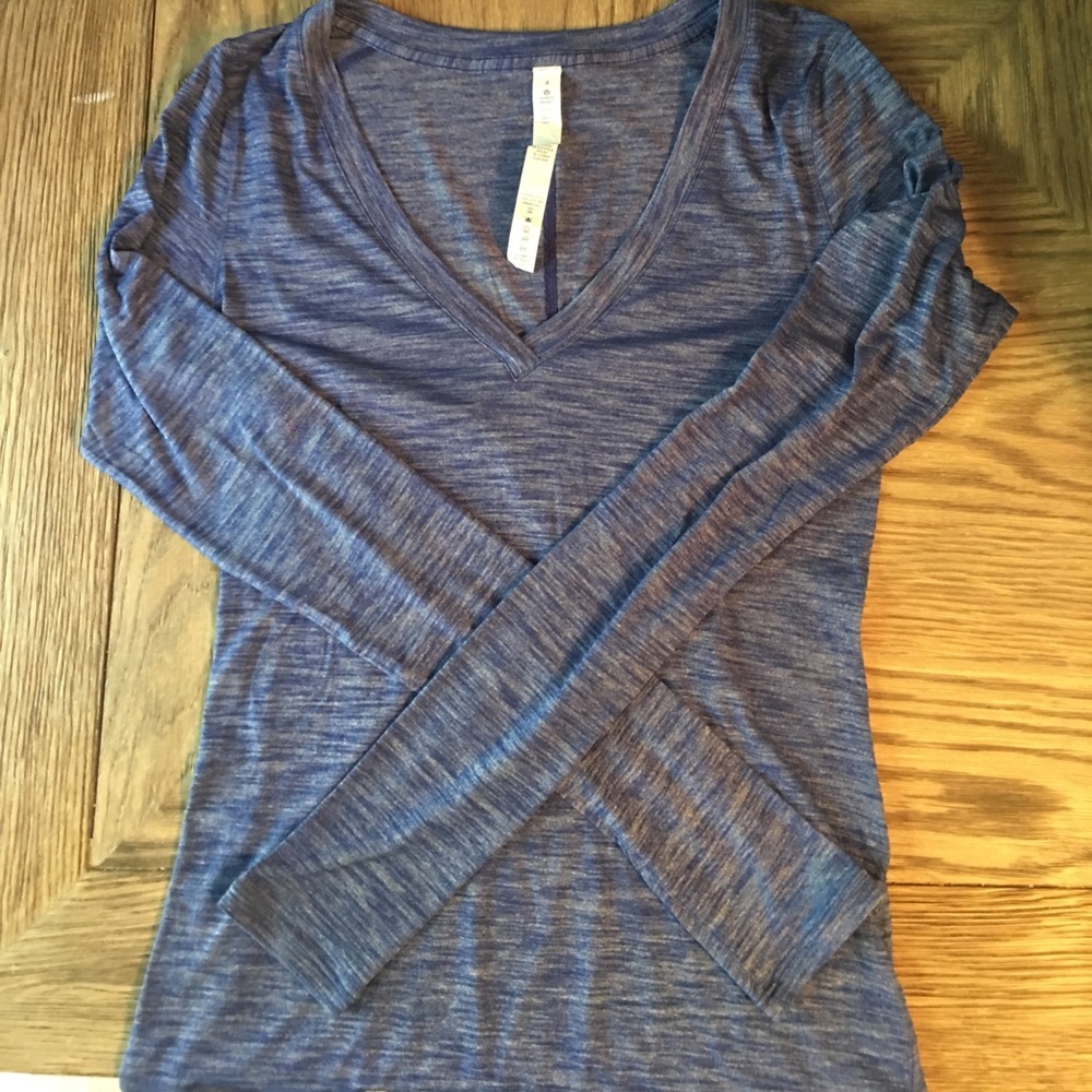 Long sleeved lululemon top