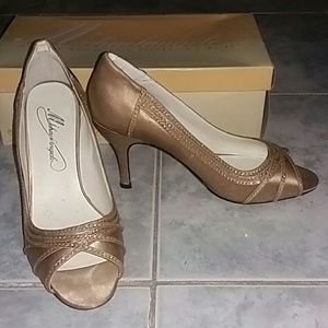 Gold / Champagne Formal Dress Shoes