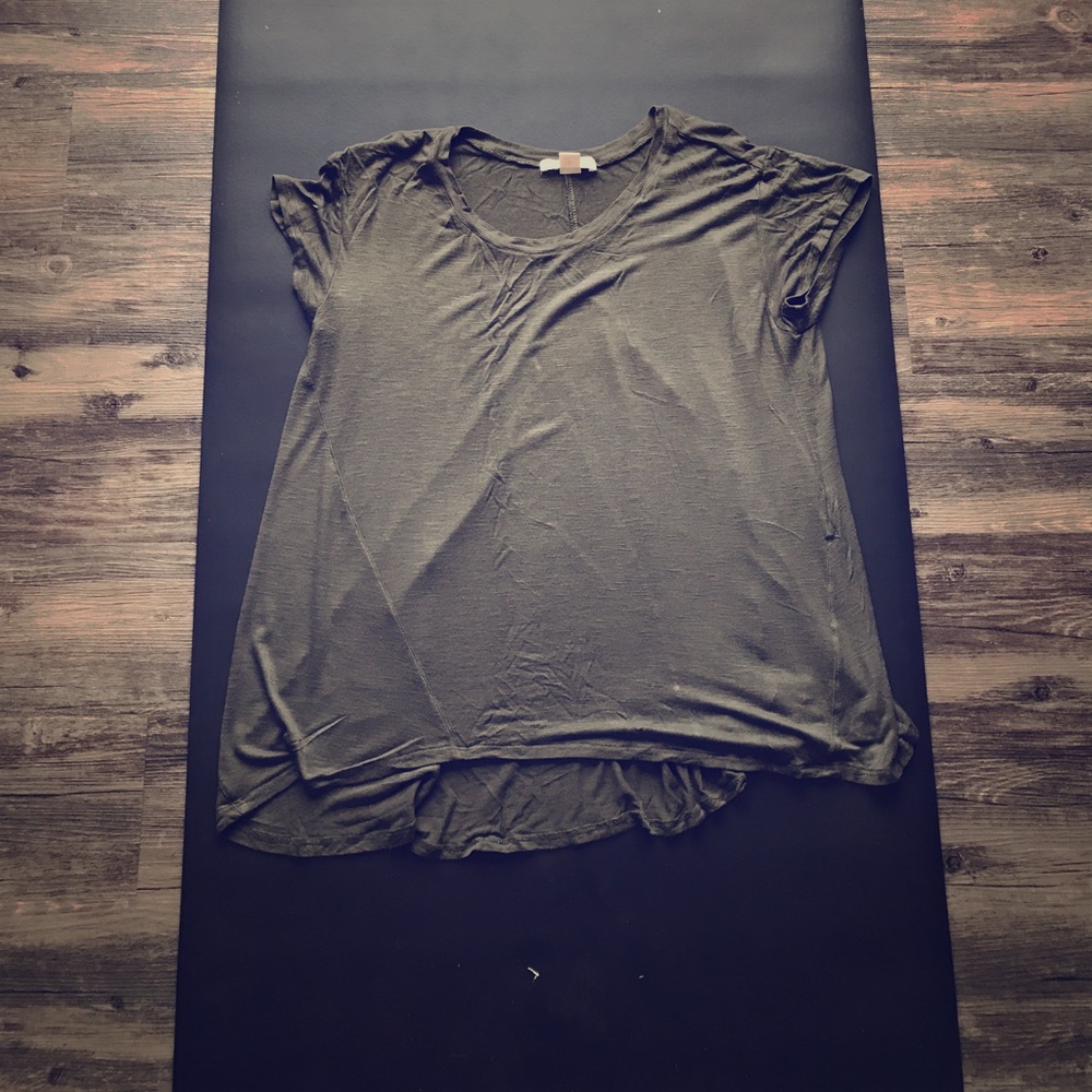 Olive short sleeve