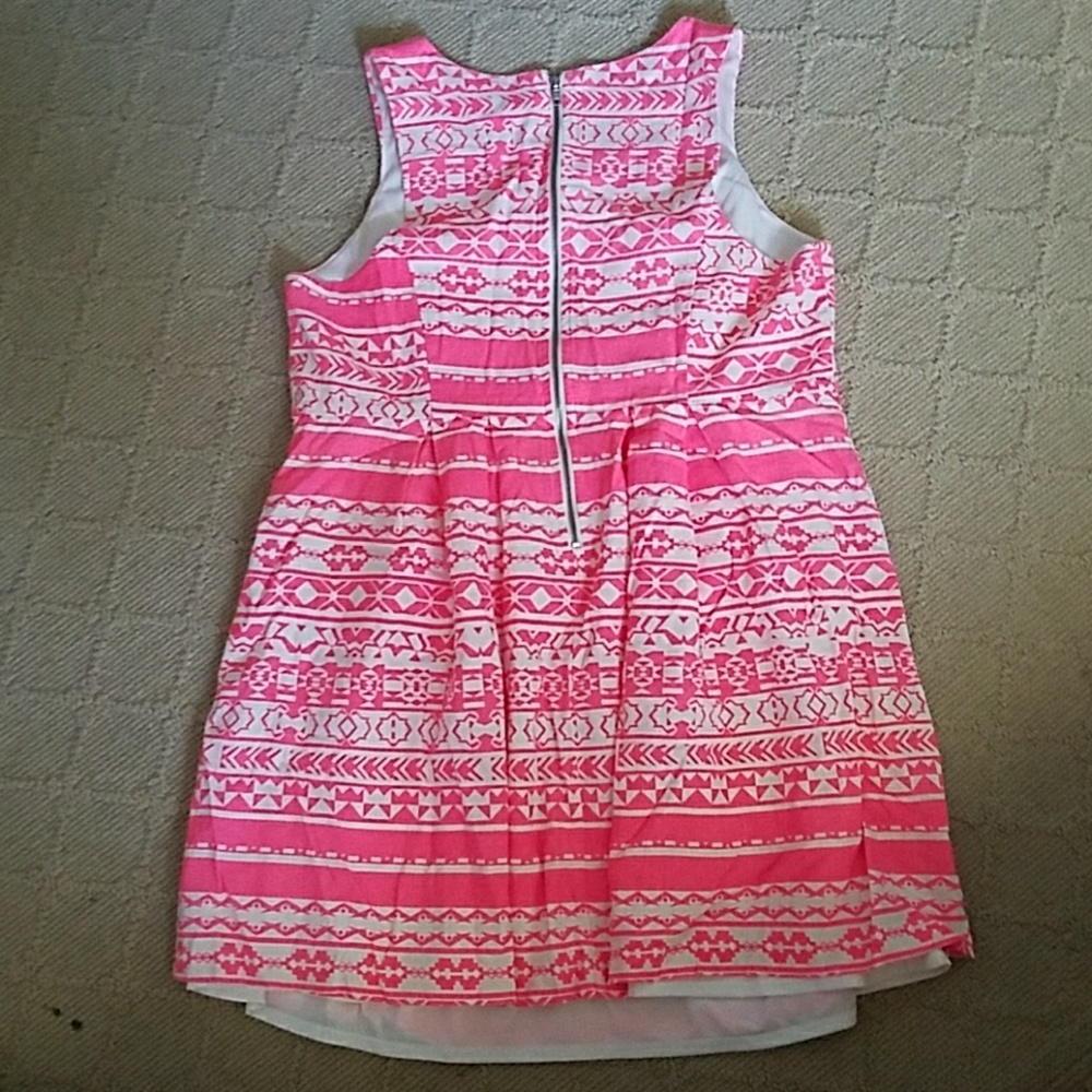 Bright pink printed dress - Picture 2 of 3