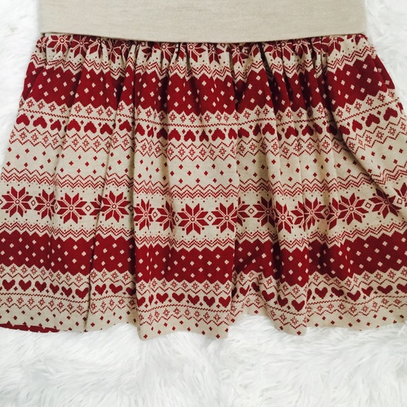 💥4/$25💥 Cute Snowflake Pattern Flare Mini Skirt - Picture 3 of 4