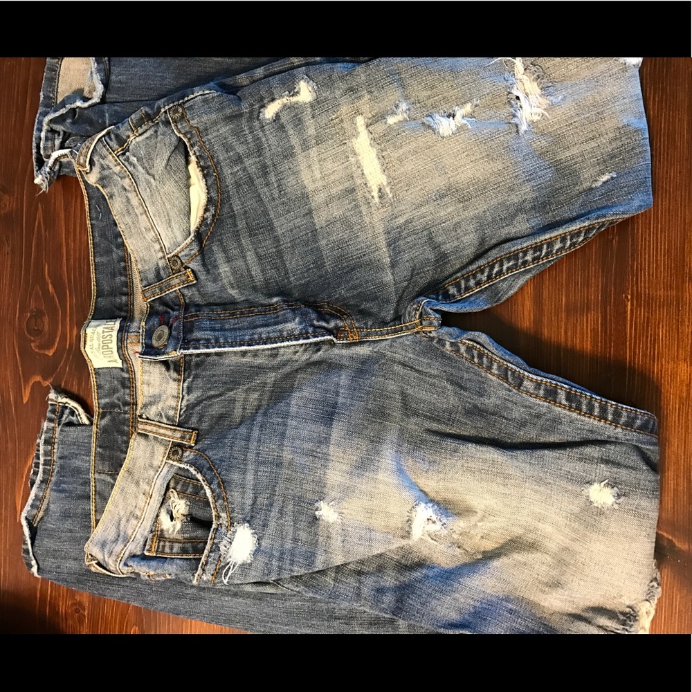 33x34 distressed jeans