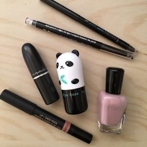 NWOT Makeup Bundle
