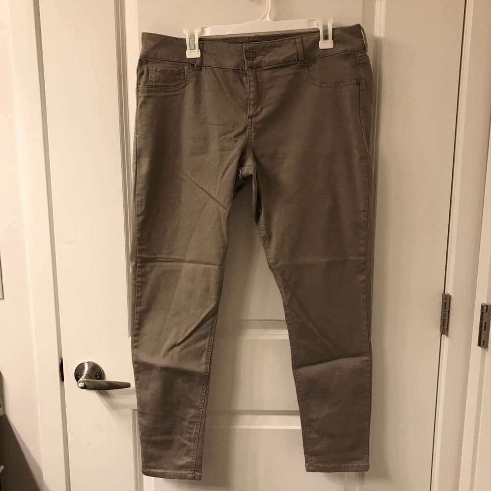 Gray jeggings