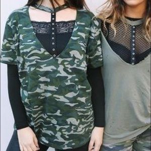 🌟LF grommet choker camo tee