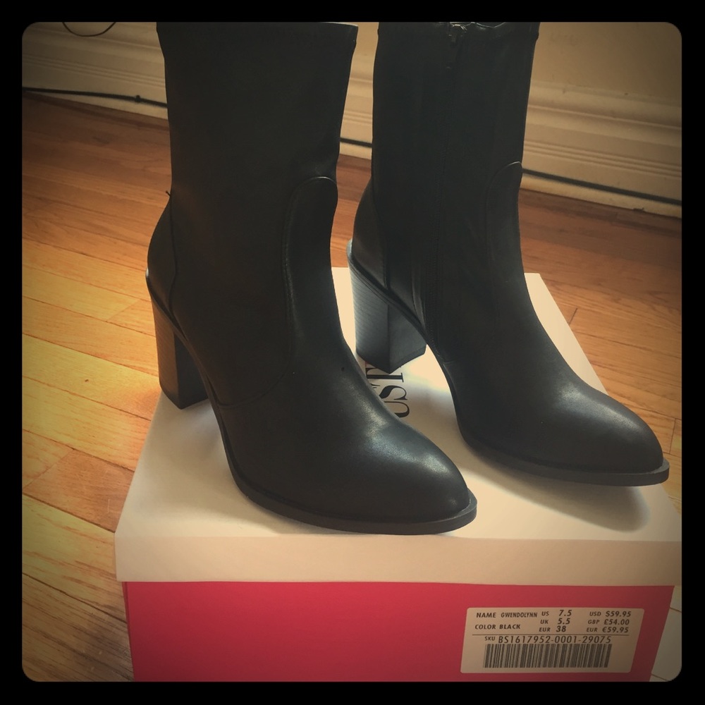 Just fab black faux leather booties in size 7.5