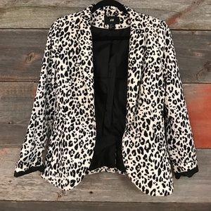 Leopard print blazer