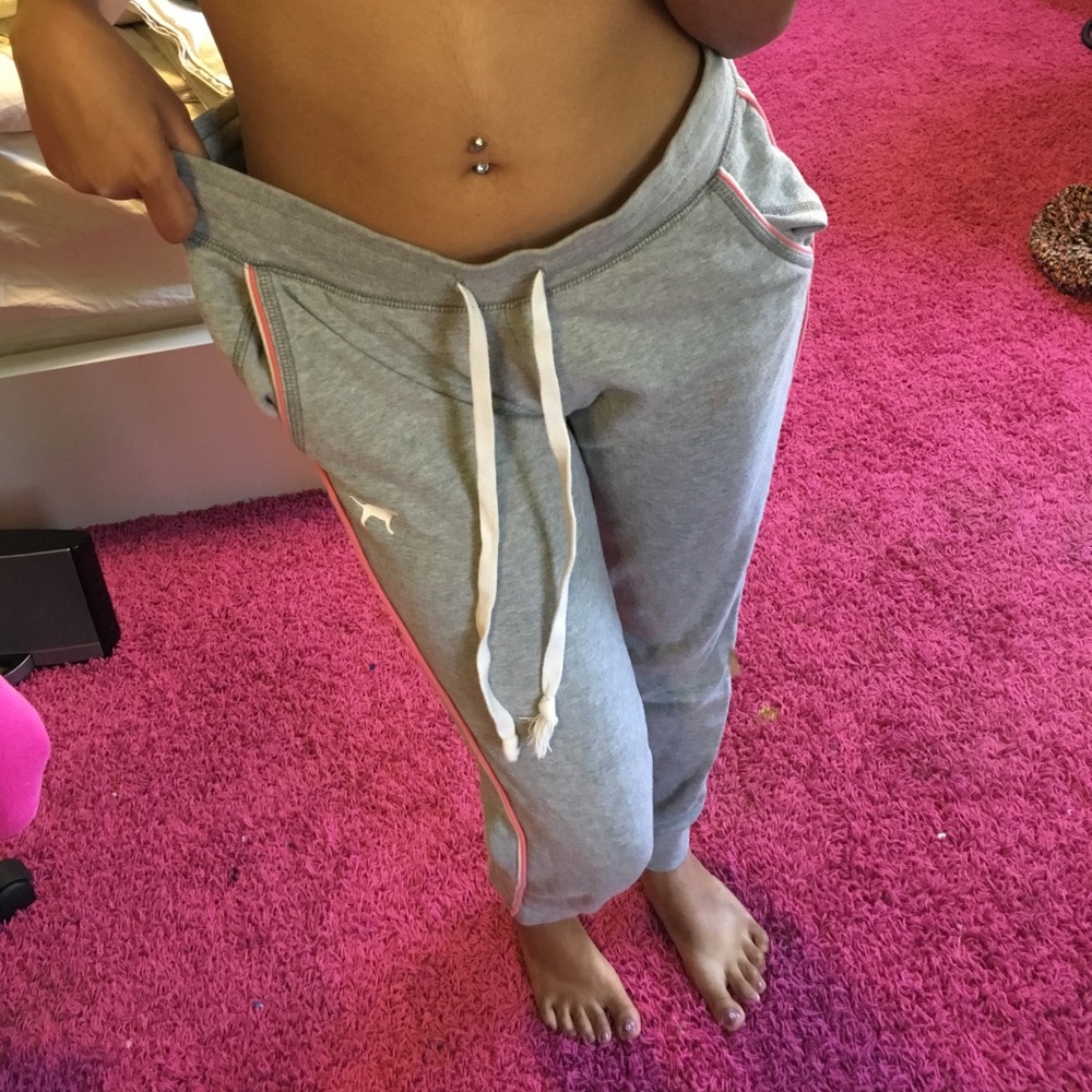 Comfy VS pink joggers