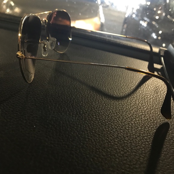 RAY BAN AVIATORS ??? perfect condition