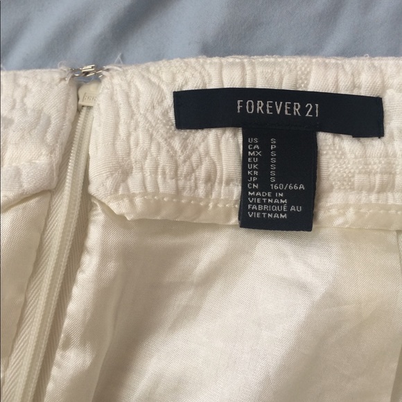 Short pencil skirt - Picture 4 of 4