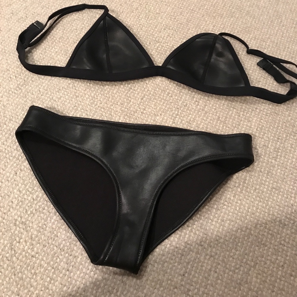 leather triangl