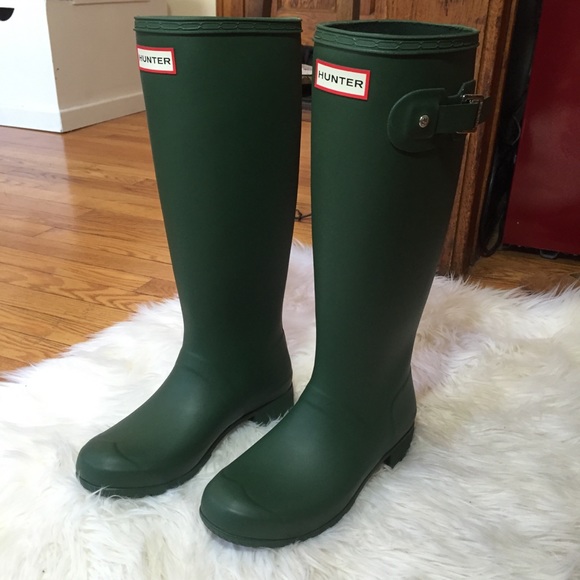 Hunter Shoes - NWOT Hunter Boots Original Tour Rain Boots Green
