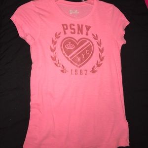 Aeropostale girls T-shirt.