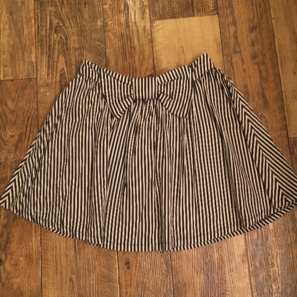 Striped Darling Skirt!