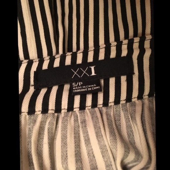 Striped Darling Skirt! - Picture 2 of 3