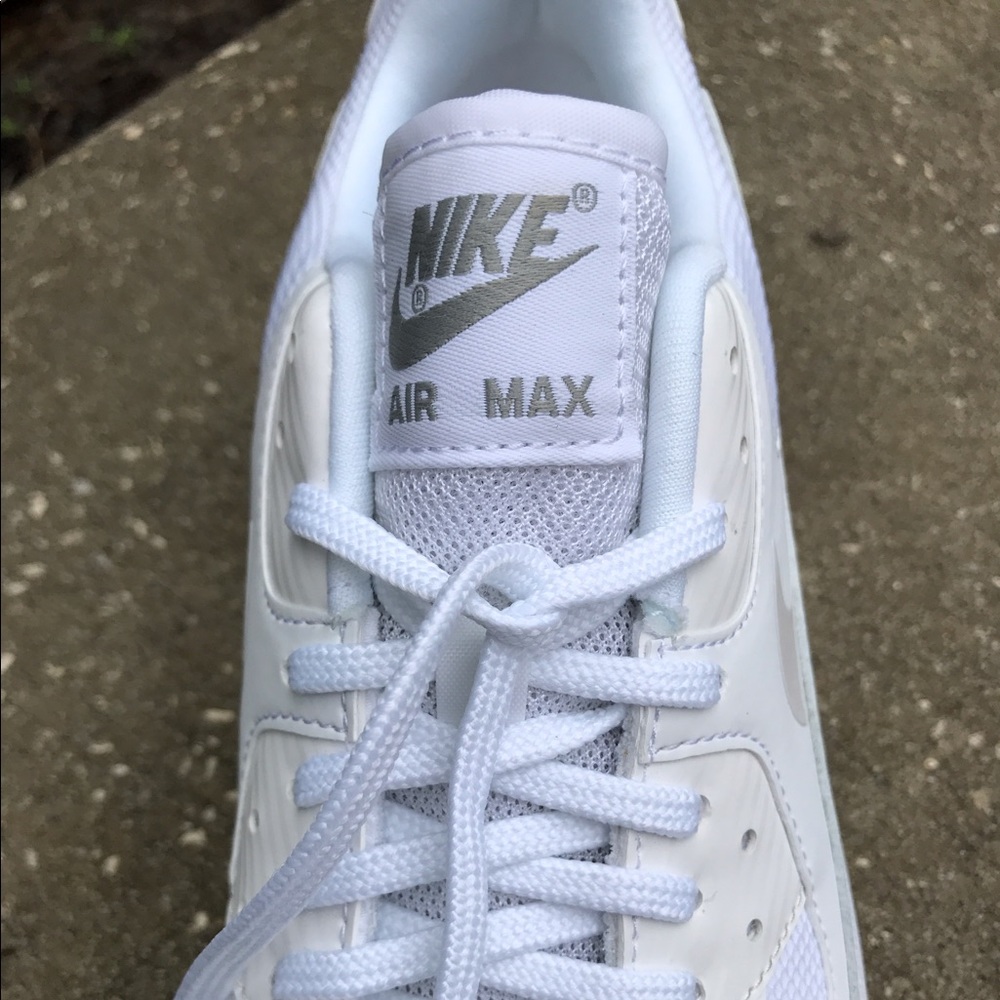 Nike Air Max 90 Ultra Essential  WMNS - Picture 8 of 8