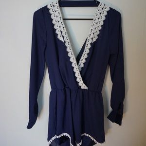 🚨HOST PICK🚨🆕Blue Romper, Lace Trim, Open Back🆕
