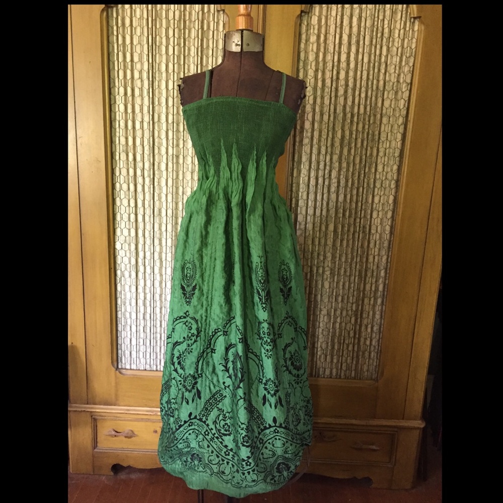 Beautiful Green Spaghetti Strap 'Satin Like' Dress