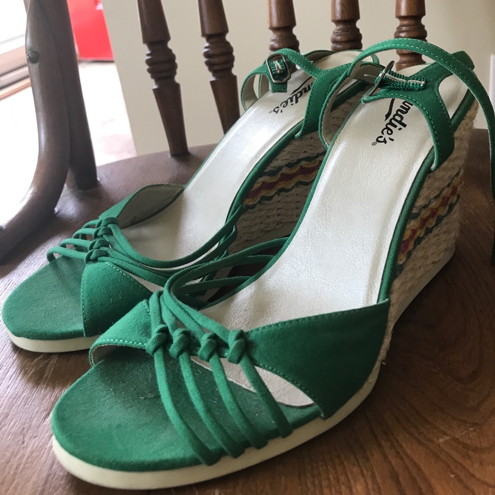 Candies Macrame Wedges