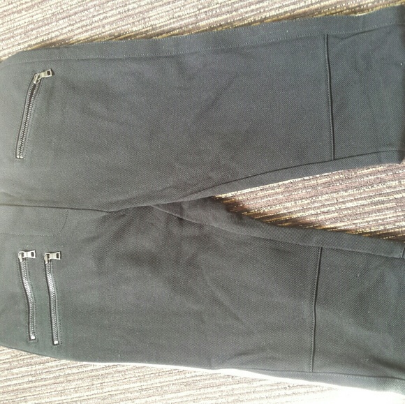 BCBGMaxazria leggings - Picture 2 of 4