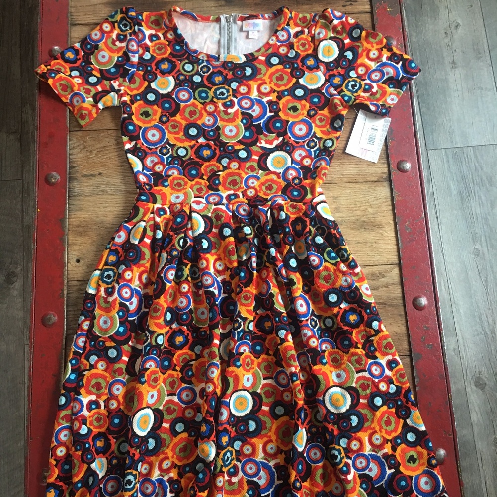 LuLaRoe Amelia