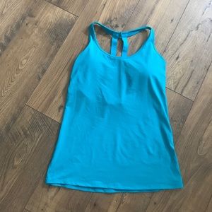 Shelf-bra athletic tank top