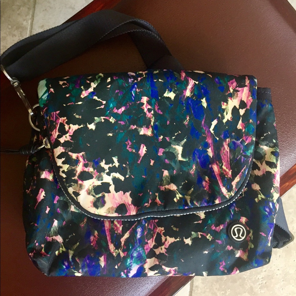 Lululemon Party Om Bag