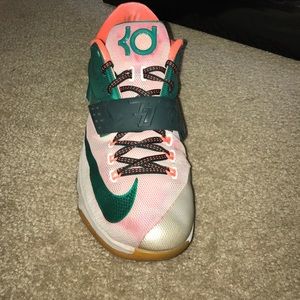 KD 7 Easy Money