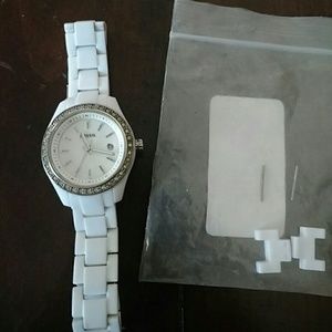 Fossil watch NEEDS BATTERY
