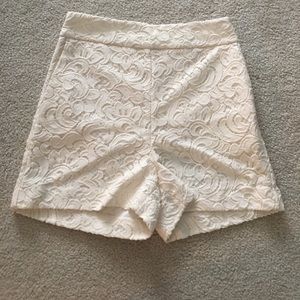 Express- High waisted cream lace shorts