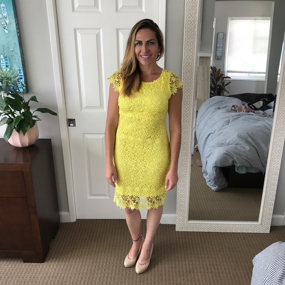 Yellow Backless Lace Dress 🔥