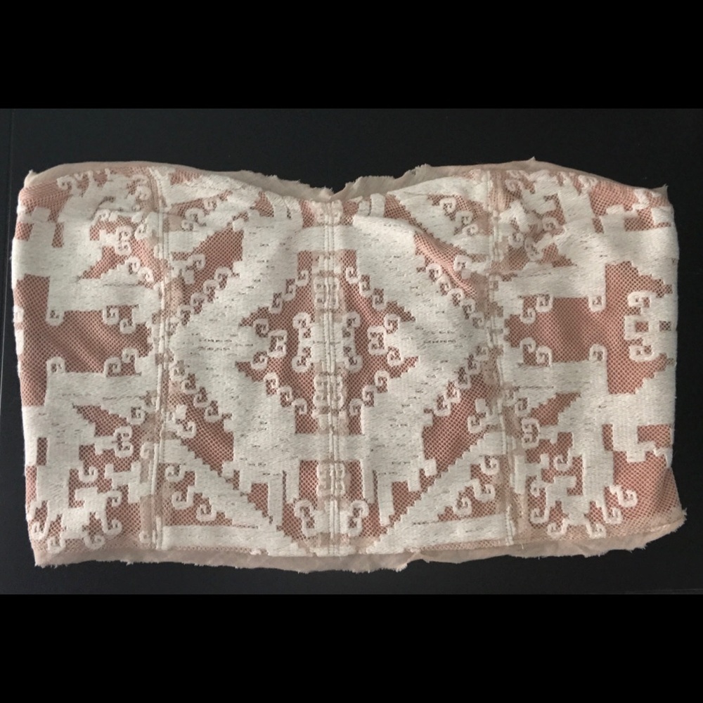 Ecote brand crop top