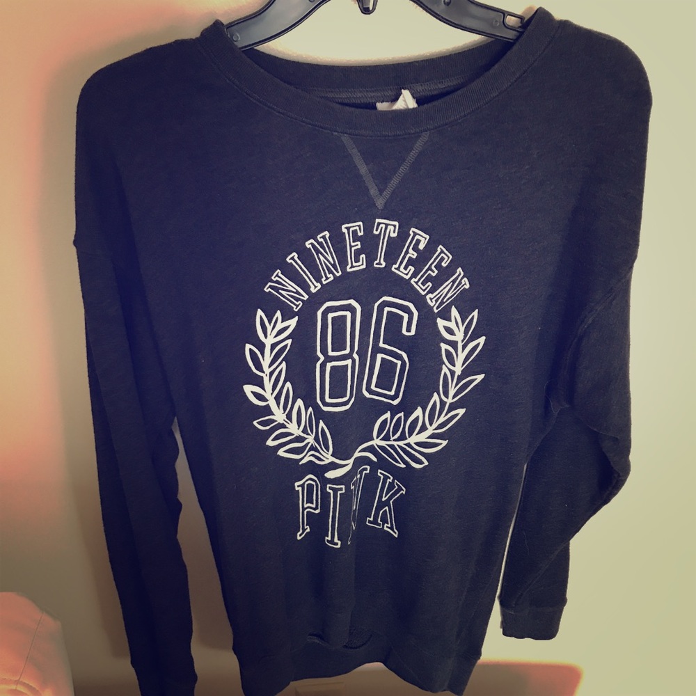 Victoria's Secret Pink crew neck sweatshirt