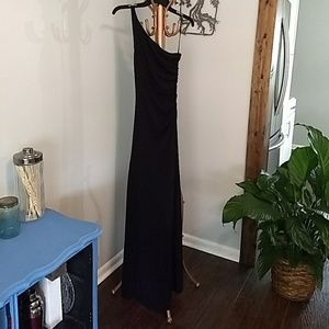 Long black one shoulder dress