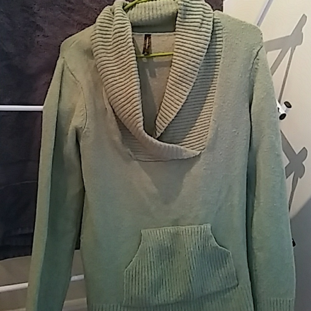 L Massini sweater