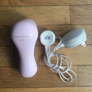 Pink Clarisonic Mia!
