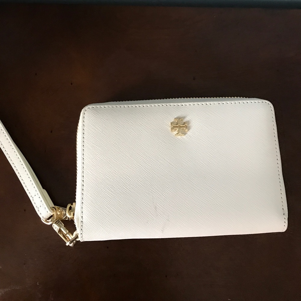 Tory burch wallet wristlet