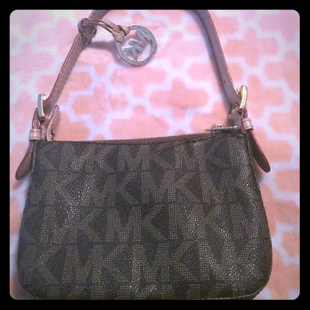 Michael kors mini bag 8x6in