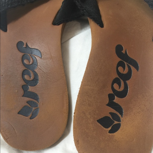 Reef tan/black flip flops - Picture 3 of 3