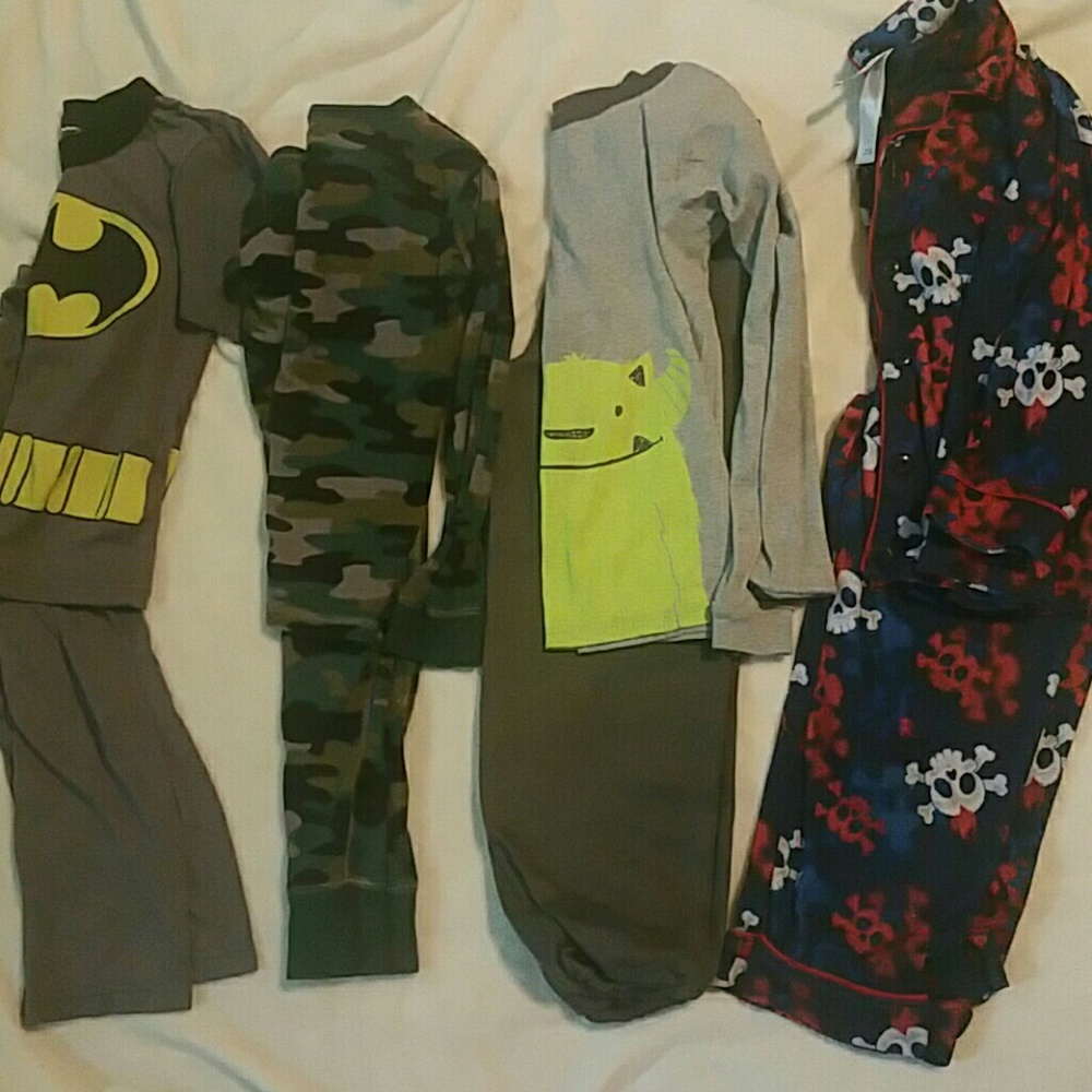 4 boys size 6 pajama sets